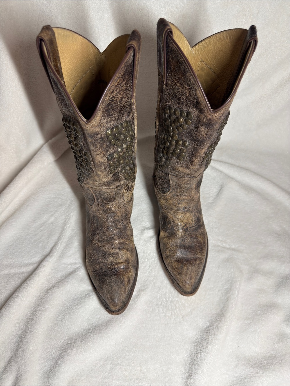 Frye Billy Hammered Studded Brown Distressed Leather Western Heeled Boots - Picture 4 of 9